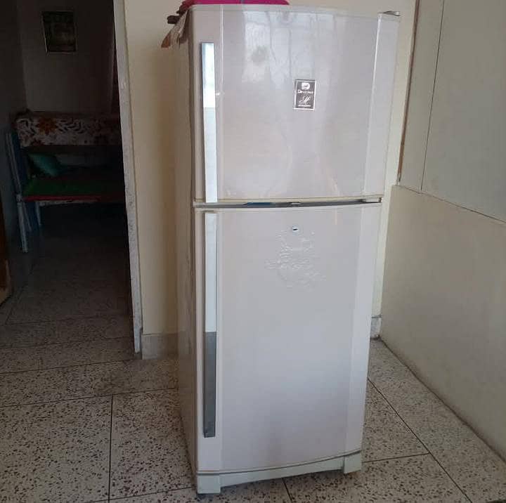 Refrigerator 0