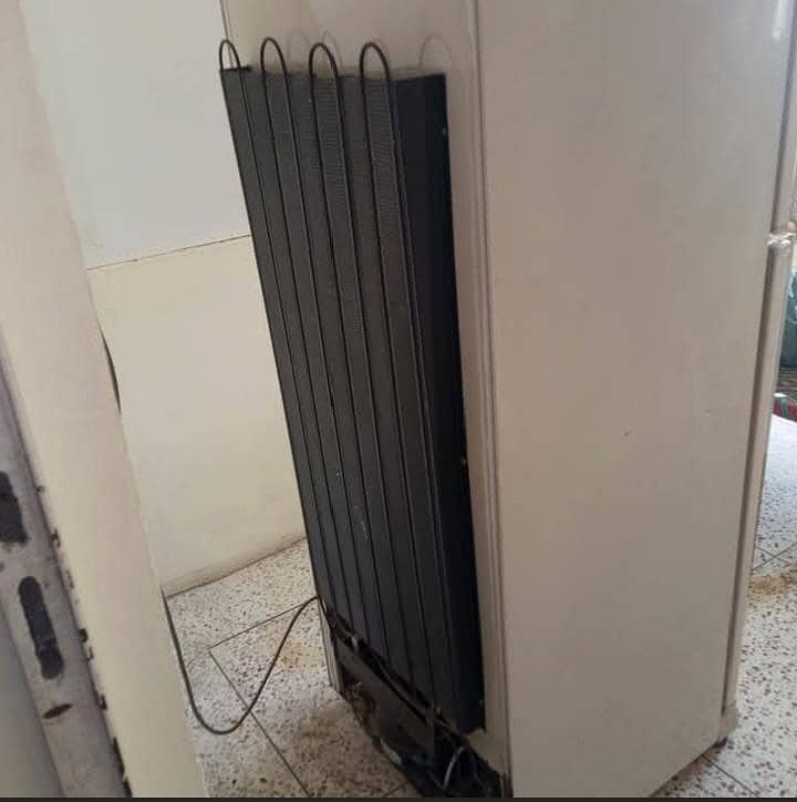 Refrigerator 1