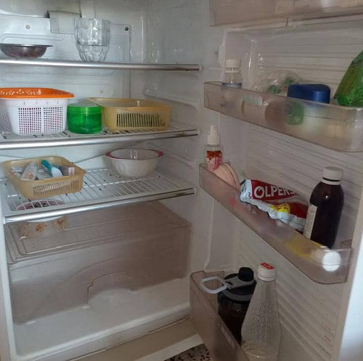 Refrigerator 4