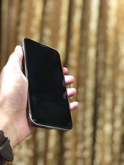 Apple iPhone XR