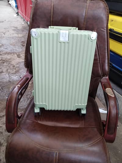 Premium Aluminum Frame Luggage