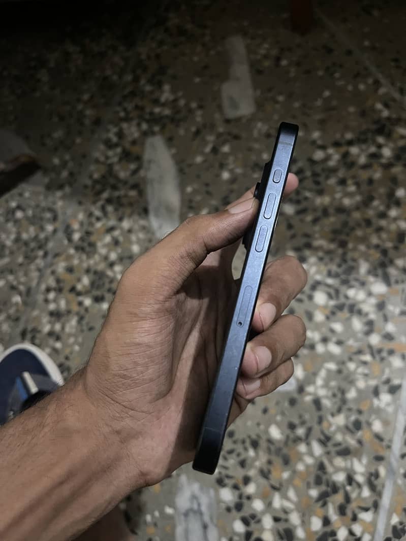 iPhone 15 Pro bypass 2