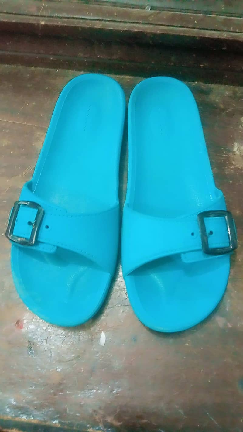 slipers 4
