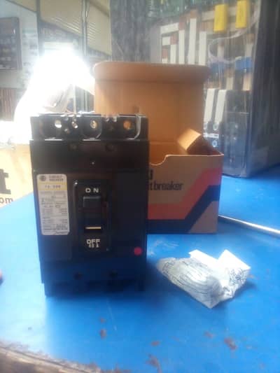 Terasaki 3 Pole 40A Breaker Box Pack Pics Available. .