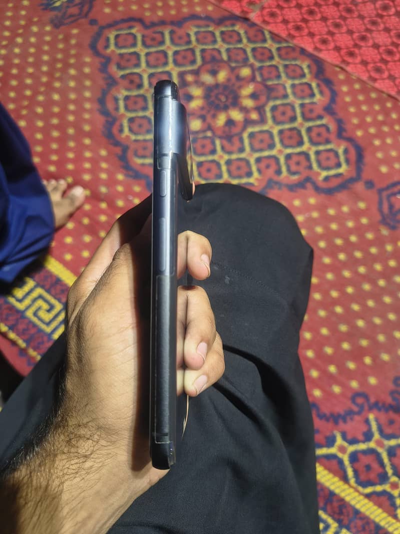 Google Pixel 8 3