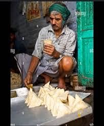 Samosay ka karigar chaheye