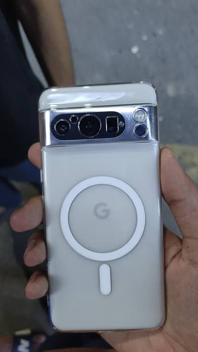 Google Pixel 8 Pro