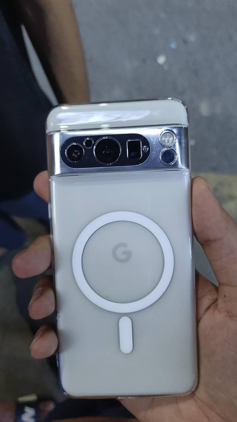 Google Pixel 8 Pro 0
