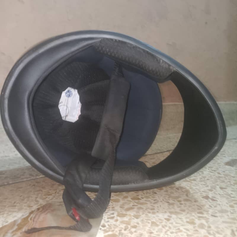 Helmet 0