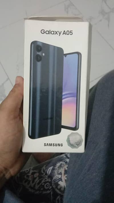 Samsung Mobile A05 good condition box sath ha  4 128 ha no open