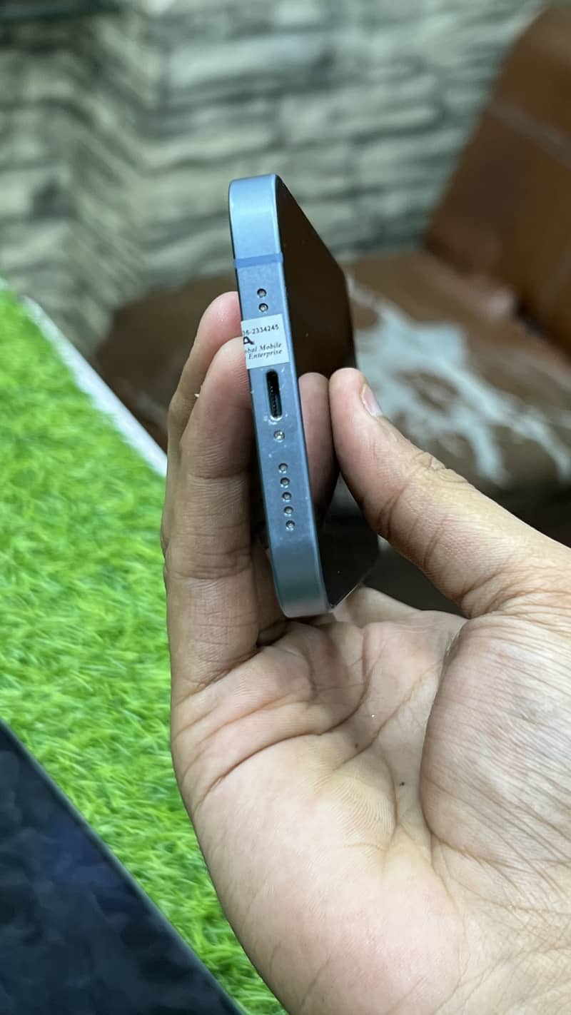 Apple iPhone 14 5