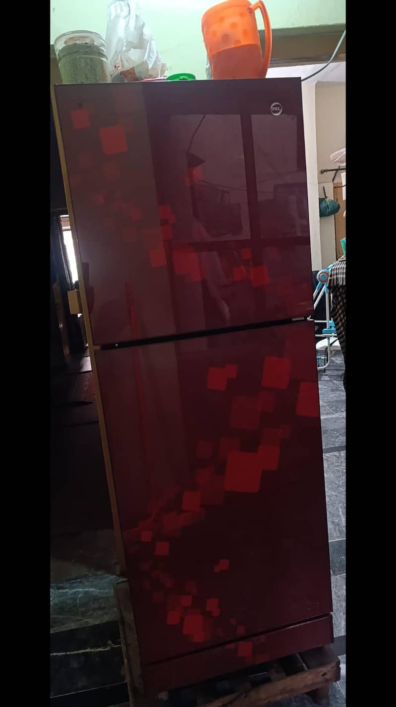 medium size fridge 1