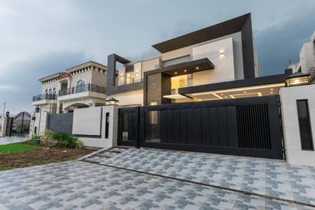 D H A Lahore 1 Kanal Stylish Design House With 100% Original Pictures  Available For Rent