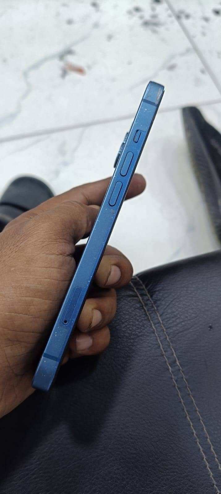 Apple iPhone 13 6