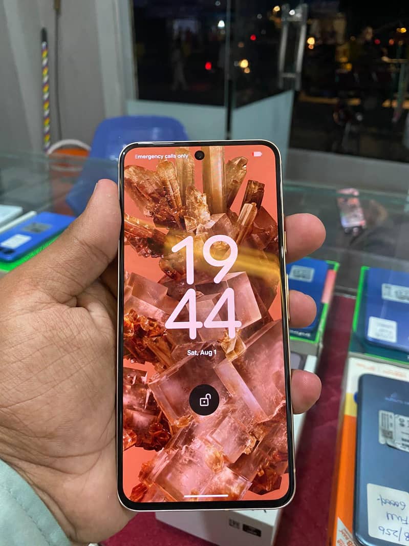 Google Pixel 8 2