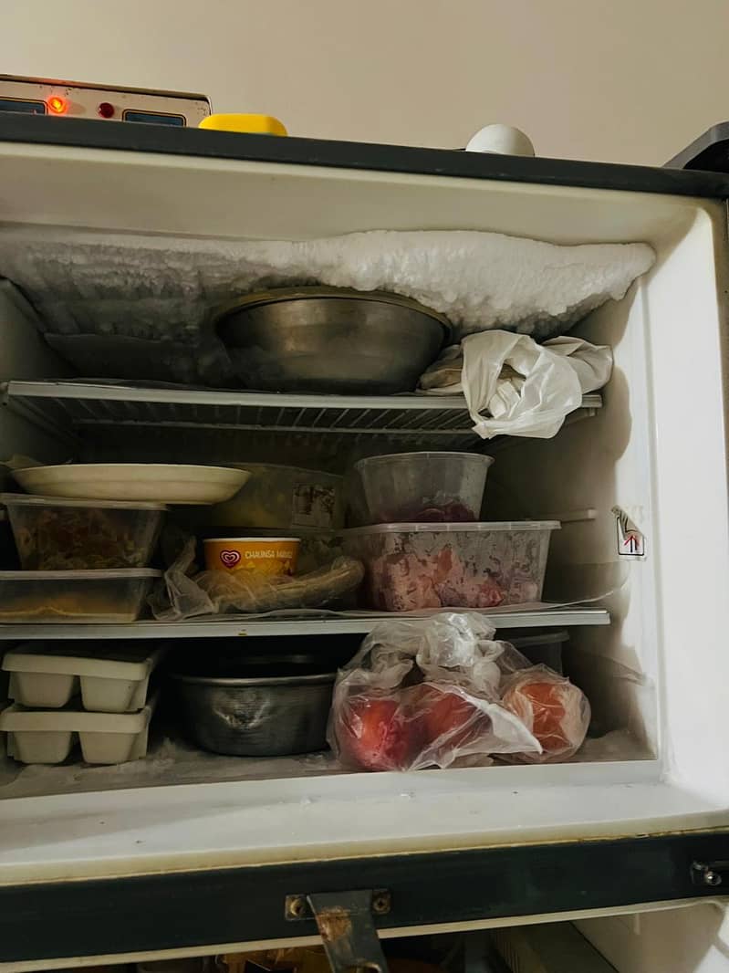 Dawlance fridge in fully working Condition 2