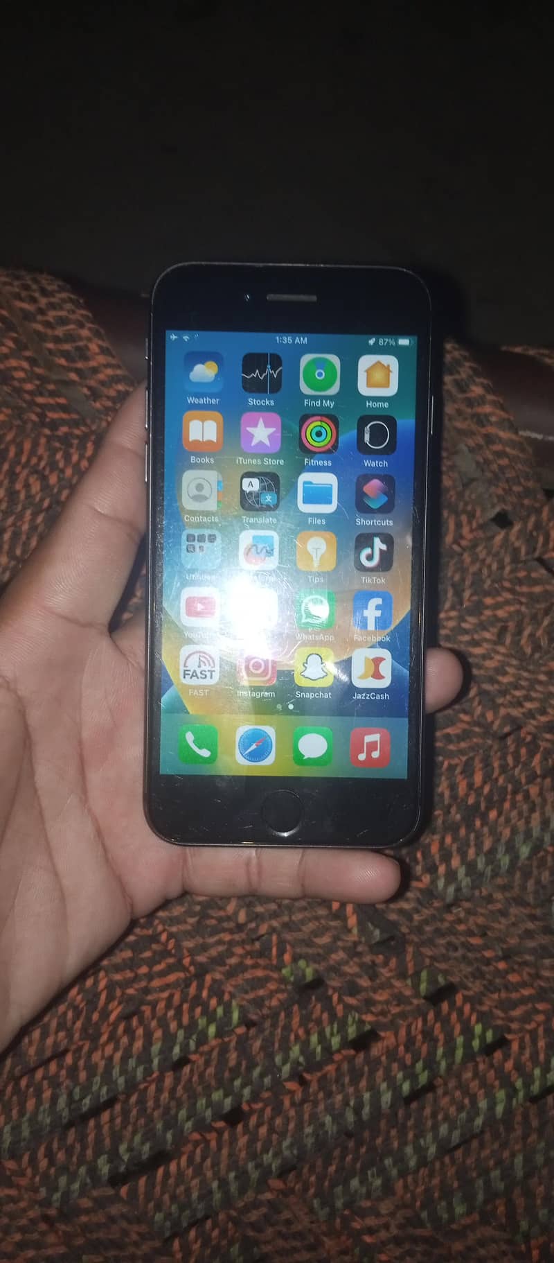 Apple iPhone 8 6