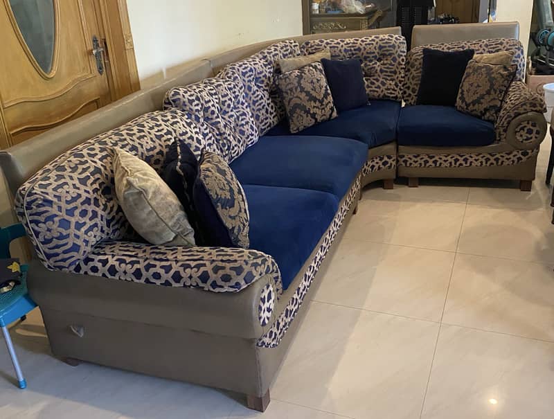 Sofa/L shaped 1