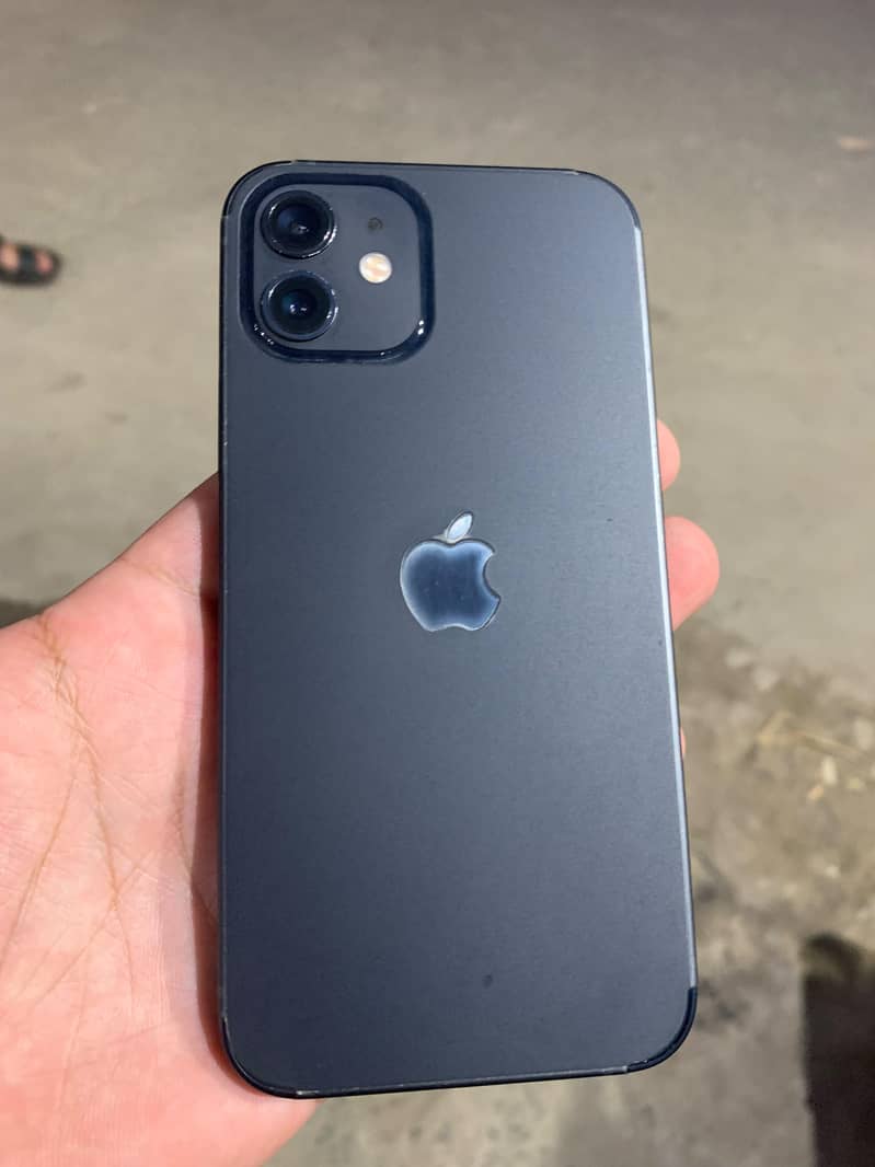 Apple iPhone 12 0