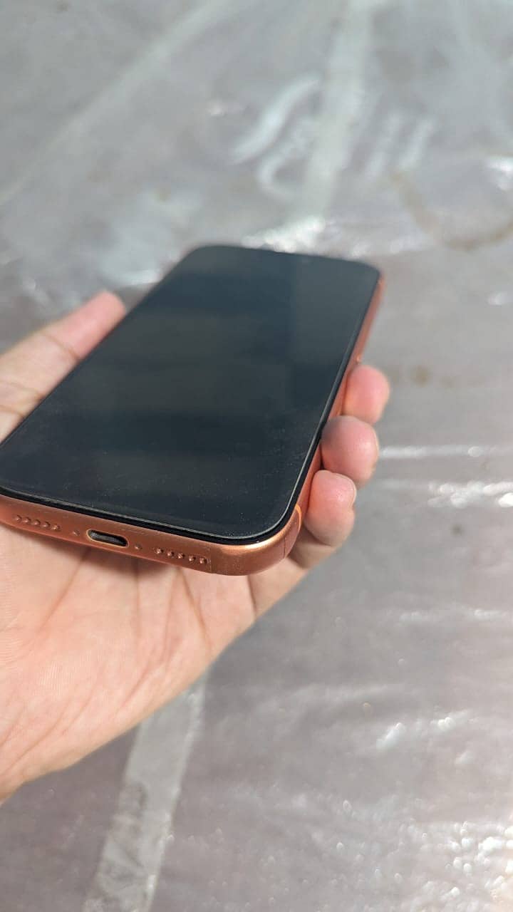 Apple iPhone 17 Pro read full add pics ma nr b ha 2