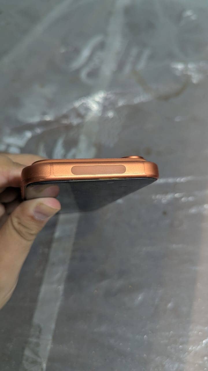Apple iPhone 17 Pro read full add pics ma nr b ha 5