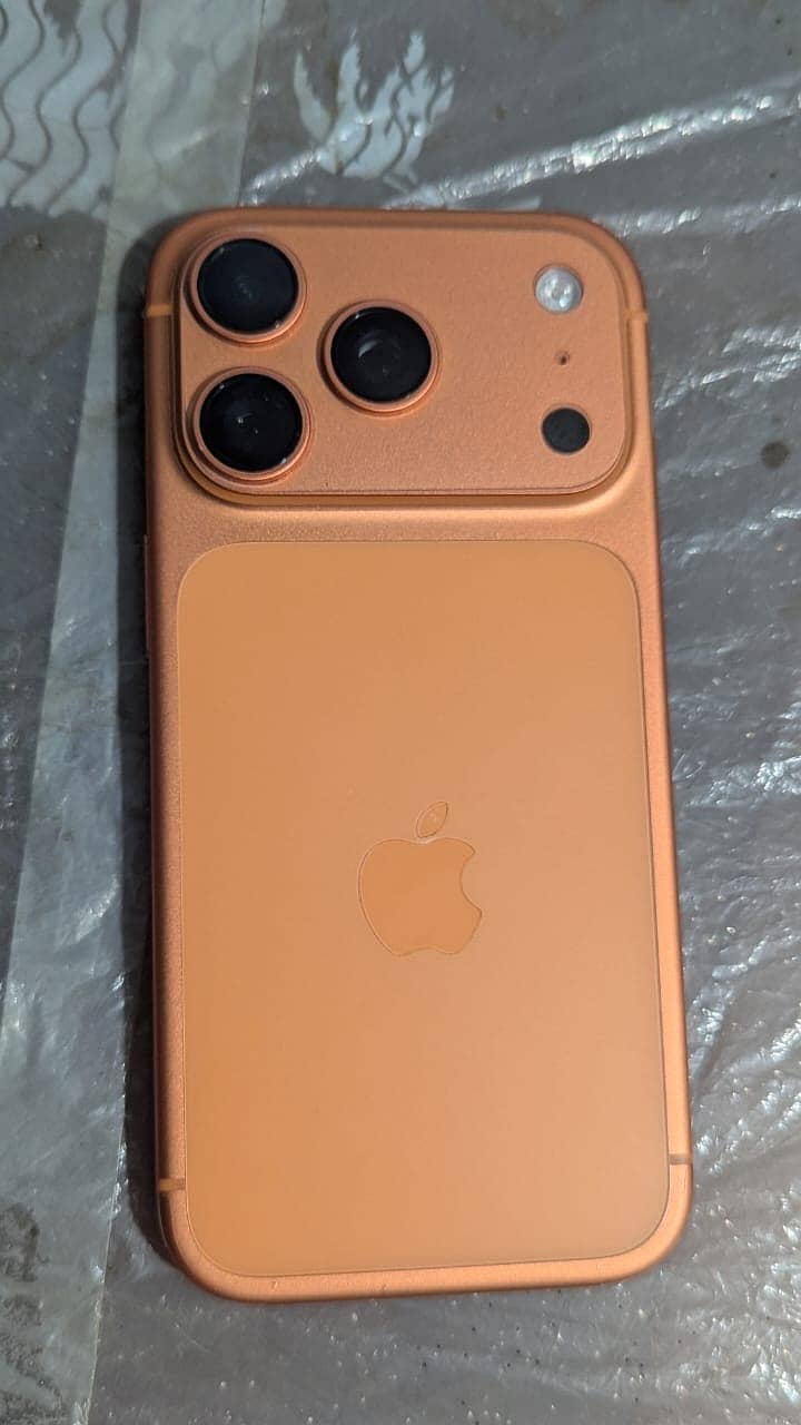 Apple iPhone 17 Pro read full add pics ma nr b ha 6