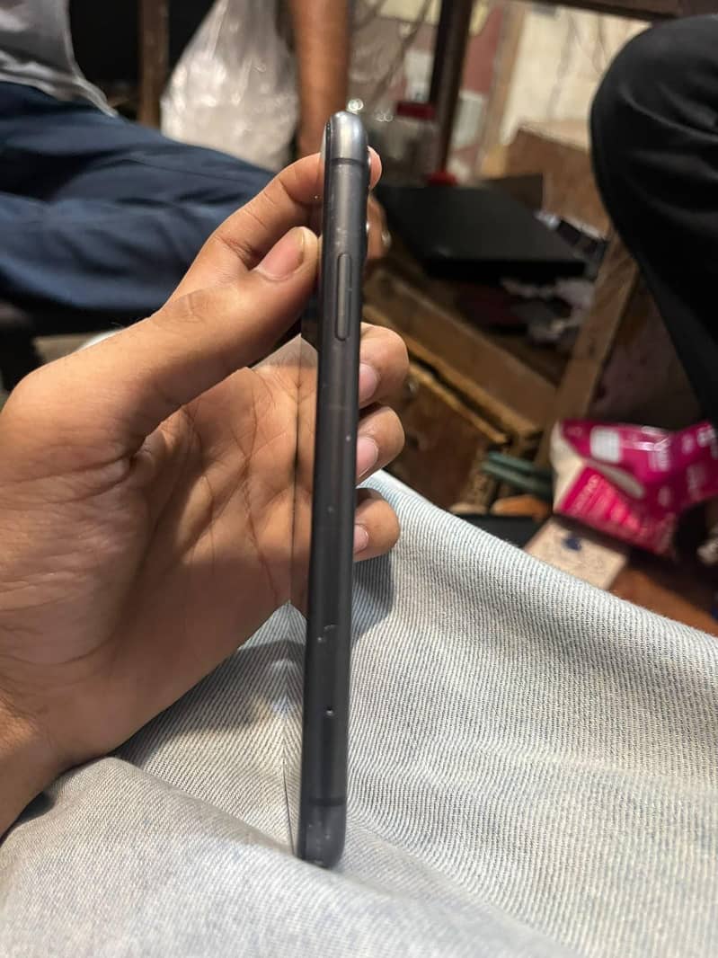 Apple iPhone 11 1