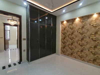 House Of 10 Marla Is Available For sale In Gulshan-e-Ravi - Block F, Lahore