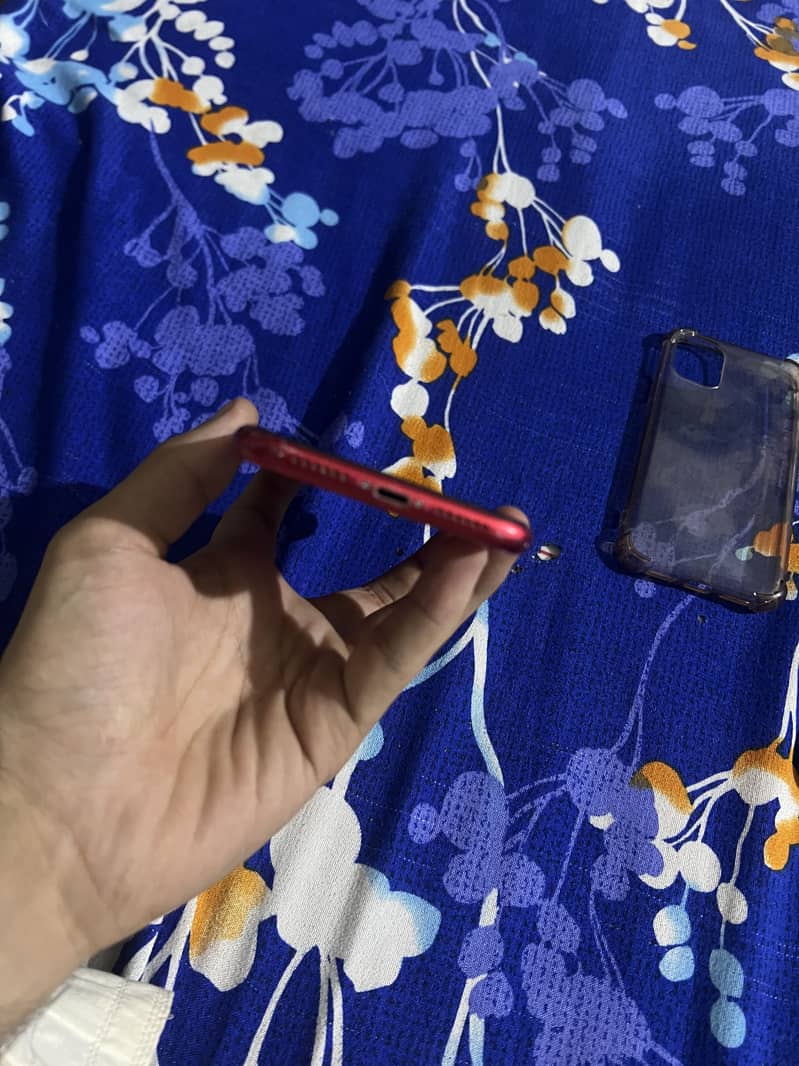 Apple iPhone 11 7