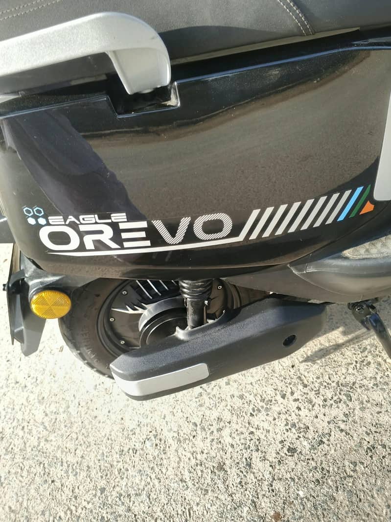 electric scooty 3