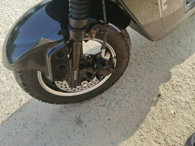 electric scooty 7