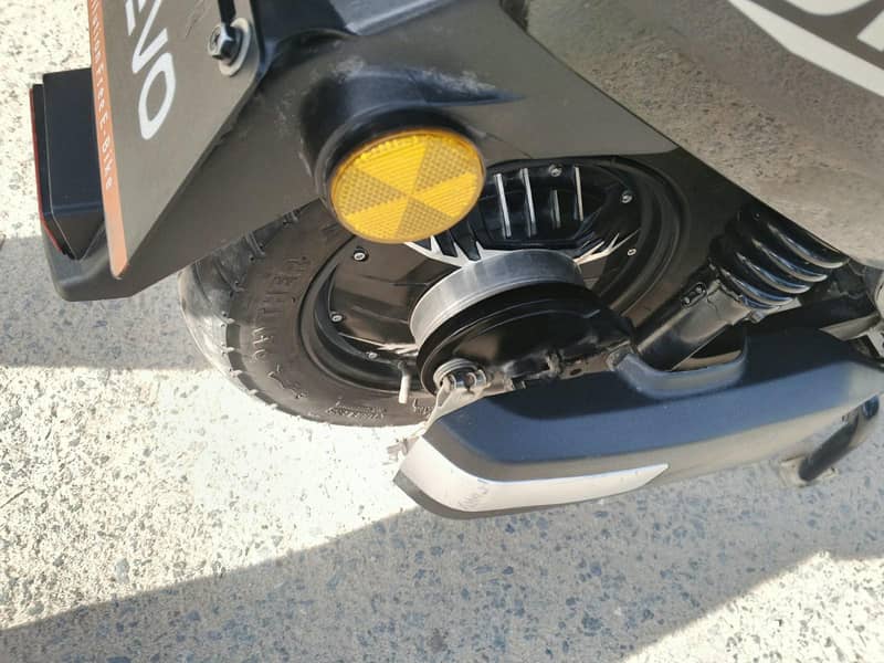electric scooty 10