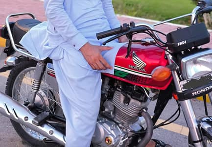 Honda 125 22/23 self start