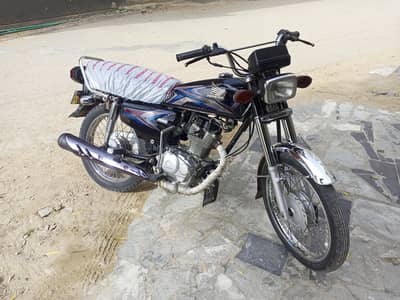 Honda CG 125 black