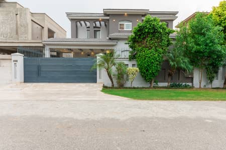 1 Kanal Beautifully Designed House With 100% Original Pictures Available For Rent In DHA Lahore