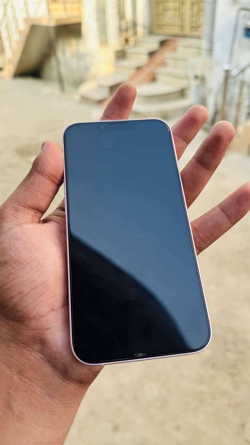 Apple iPhone 13 1