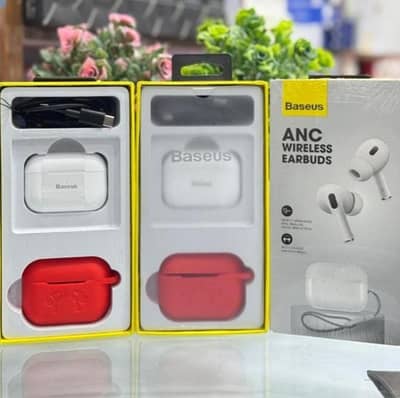 EARBUDS 