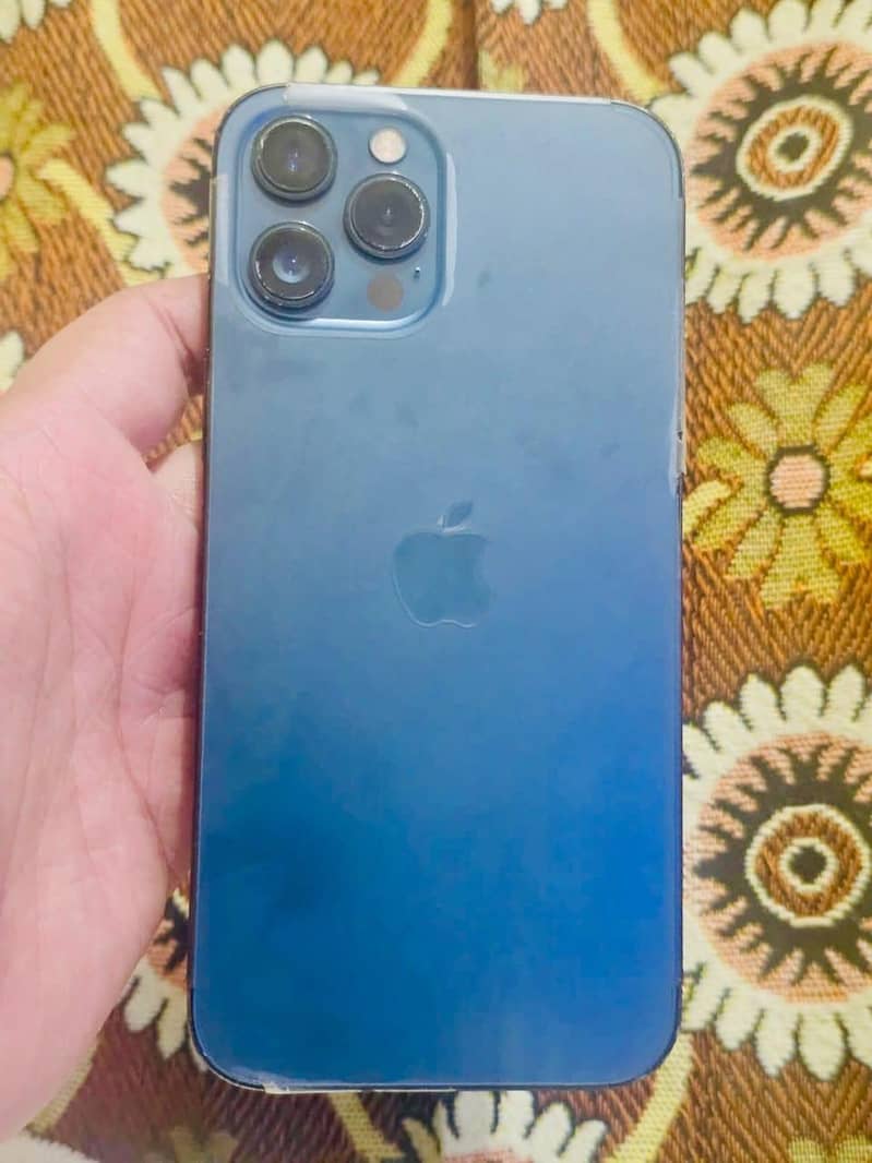iphone 12pro max 4