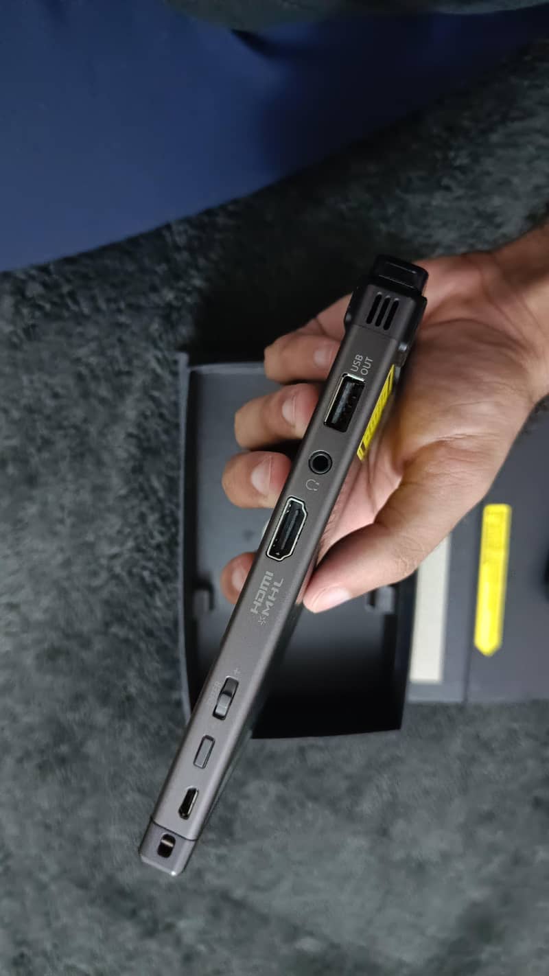 Sony mobile projector 6
