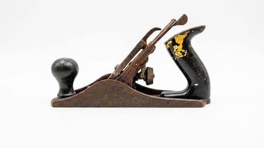 price : 8000  Carpenter tool oringinal england ka runda 6 inchi size