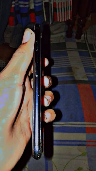 Apple iPhone SE 2nd generation h 128gb h