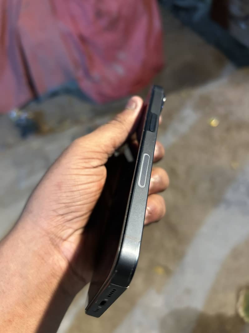 Apple iPhone 14 2