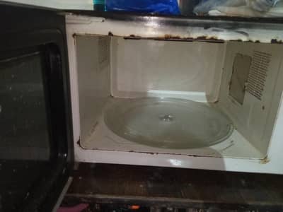 microwave ovan