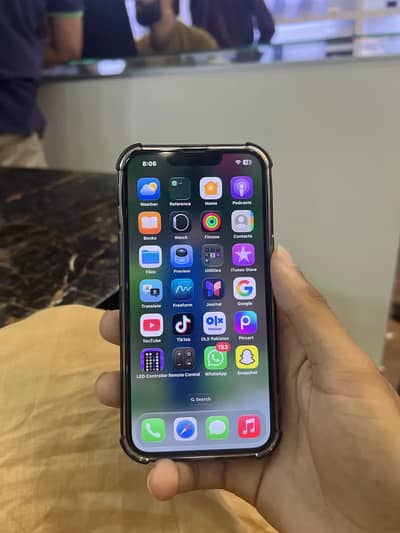 Apple iPhone 14