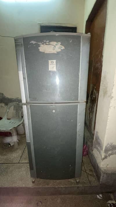 DAWLANCE FRIDGE