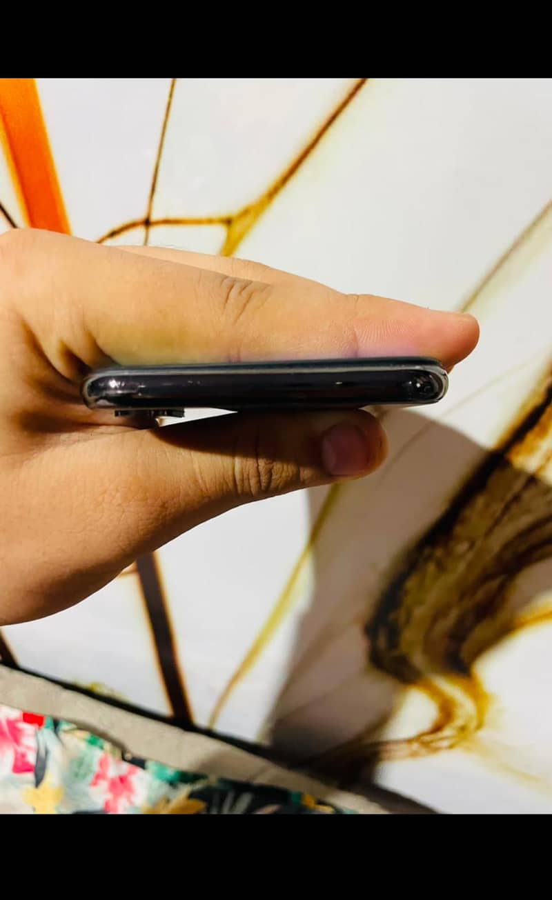 APPLE IPHONE X 3
