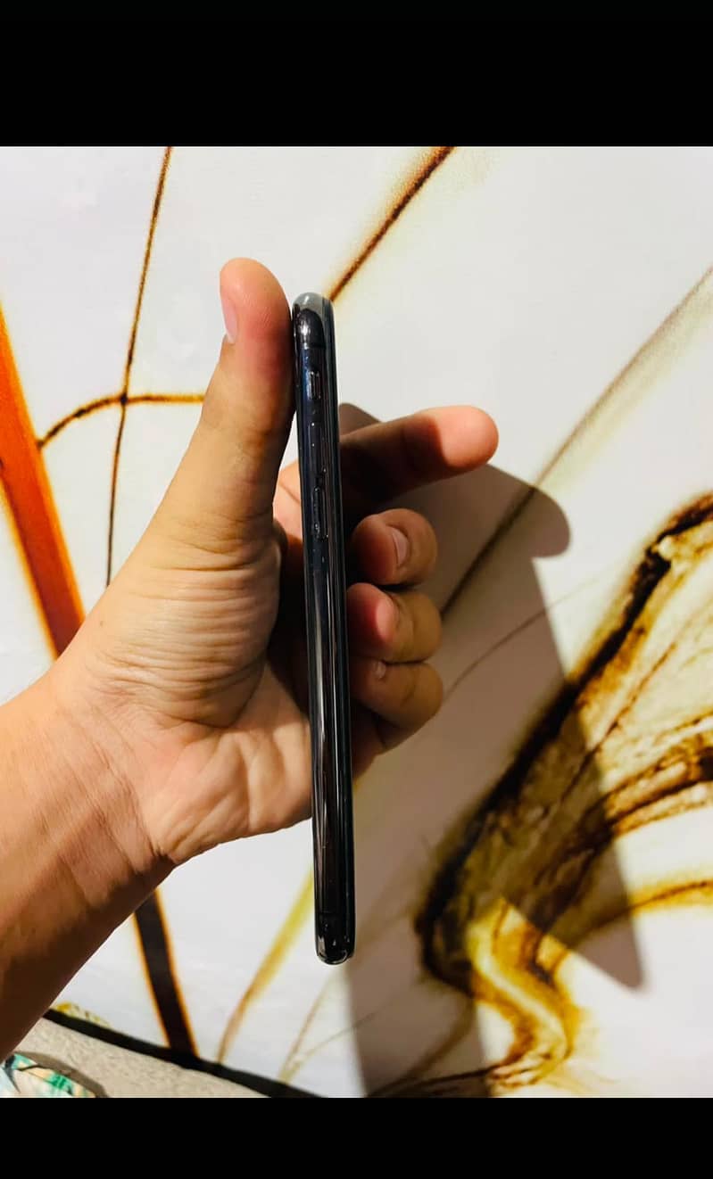 APPLE IPHONE X 5