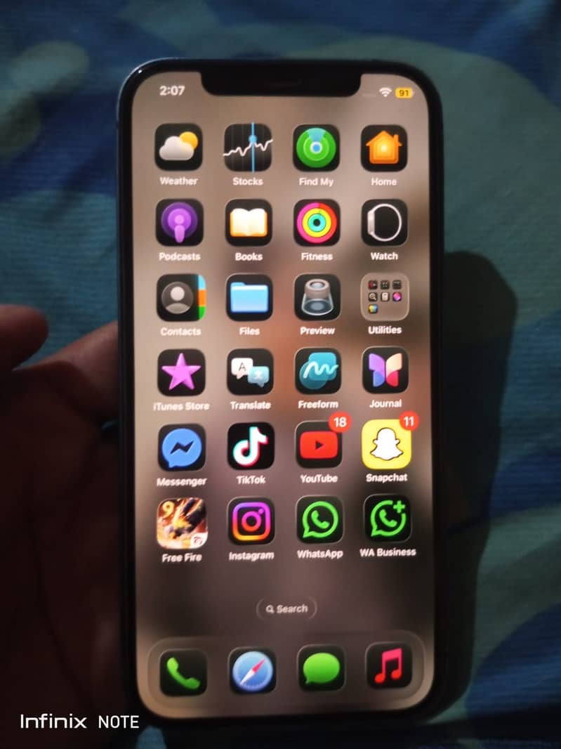 Apple iPhone 12 0