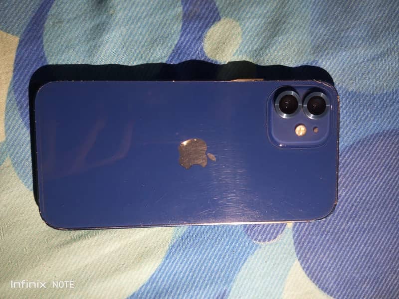 Apple iPhone 12 2
