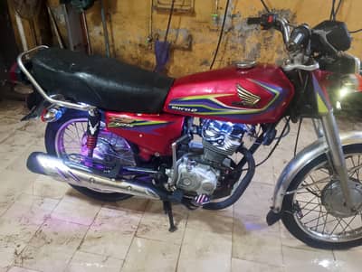 Honda 125 Euro II (2017)Karachi no Golden number (0077) /0321/2889915/